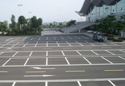 停車(chē)場(chǎng)劃線包含了哪些信息？